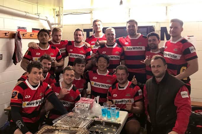 村田毅さんのインスタグラム写真 - (村田毅Instagram)「The great moments and memories! . My NZ life was unforgettable. I made progress, not only rugby. I was attracted to NZ culture, education, nature and awesome people, and enjoyed them everyday. . And thank you for Canterbury men’s welcome🔴⚫️ I respect for your attitudes as professional. I’m so proud of you bro. Hopefully see you again soon.  All the best your next stage! . I’ll make my best effort next season with my lovely Hino boys. . Cheers . . 本当に忘れられない最高の時間でした(^^) ラグビーだけじゃなくニュージーランドの人や文化、自然に魅了され、そんな素敵な空気に囲まれながら楽しく充実した生活を送ることができました。 . 暖かく迎え入れてくれたカンタベリーのチームのみんなにも感謝です🔴⚫️リスペクトできるみんなの仲間になれて誇りに思うよ。みんなの活躍を応援してます📣 . 僕はこれから日野のみんなと目標に向かって突っ走っていきたいと思います！ . 本当に全てに感謝です！！ . #NewZealand #rugby #Canterbury #m&m #redandblack #dog&knife #olddog #christchurch」10月22日 21時53分 - tsuyoshimurata1215