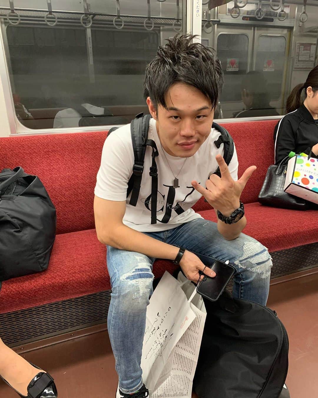 池田真一のインスタグラム：「言うてたらラビットラの松本さんにも会いました！大阪芸人多すぎ！」