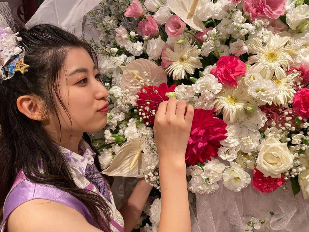 吉田華恋のインスタグラム：「🎂💐✨」