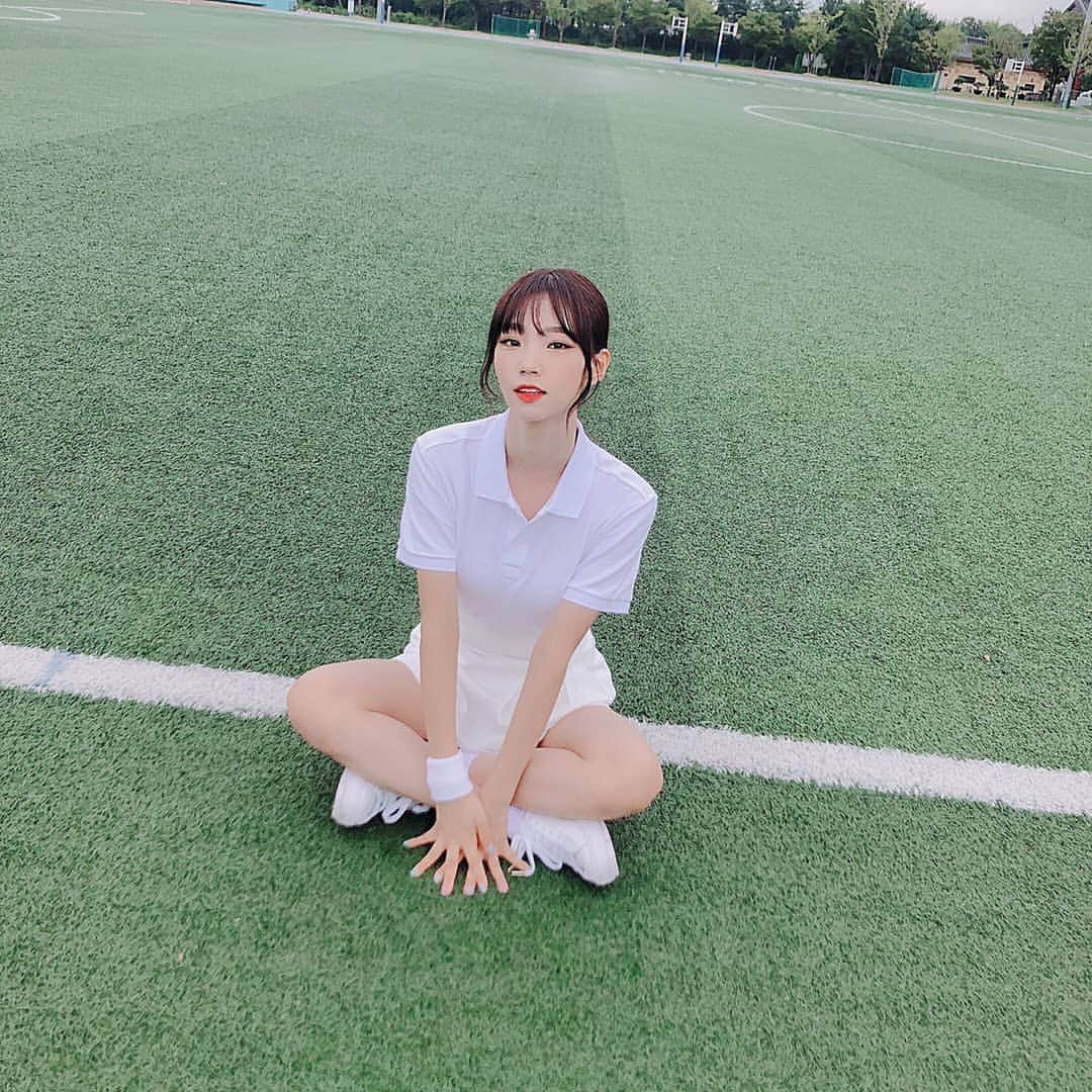 宇宙少女さんのインスタグラム写真 - (宇宙少女Instagram)「☀️츄💋  #우주스타그램 #우주소녀 #여름」10月22日 13時31分 - wjsn_cosmic
