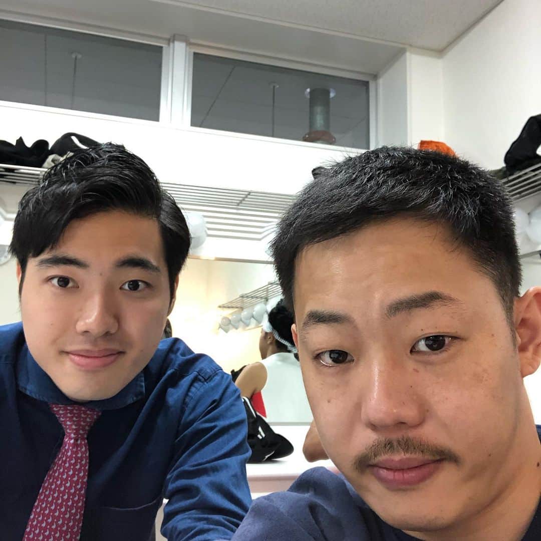 酒井尚のインスタグラム：「今日は親友ちゃんとお仕事♪  #四千頭身 #石橋 #バシガール #マブダチ #マブ #ズッ友 #フレンド #パートナー #仲良し子よし #和気あいあい #竹馬の友 #友がら #友垣 #仲間 #同僚 #相棒 #馴染 #味方」