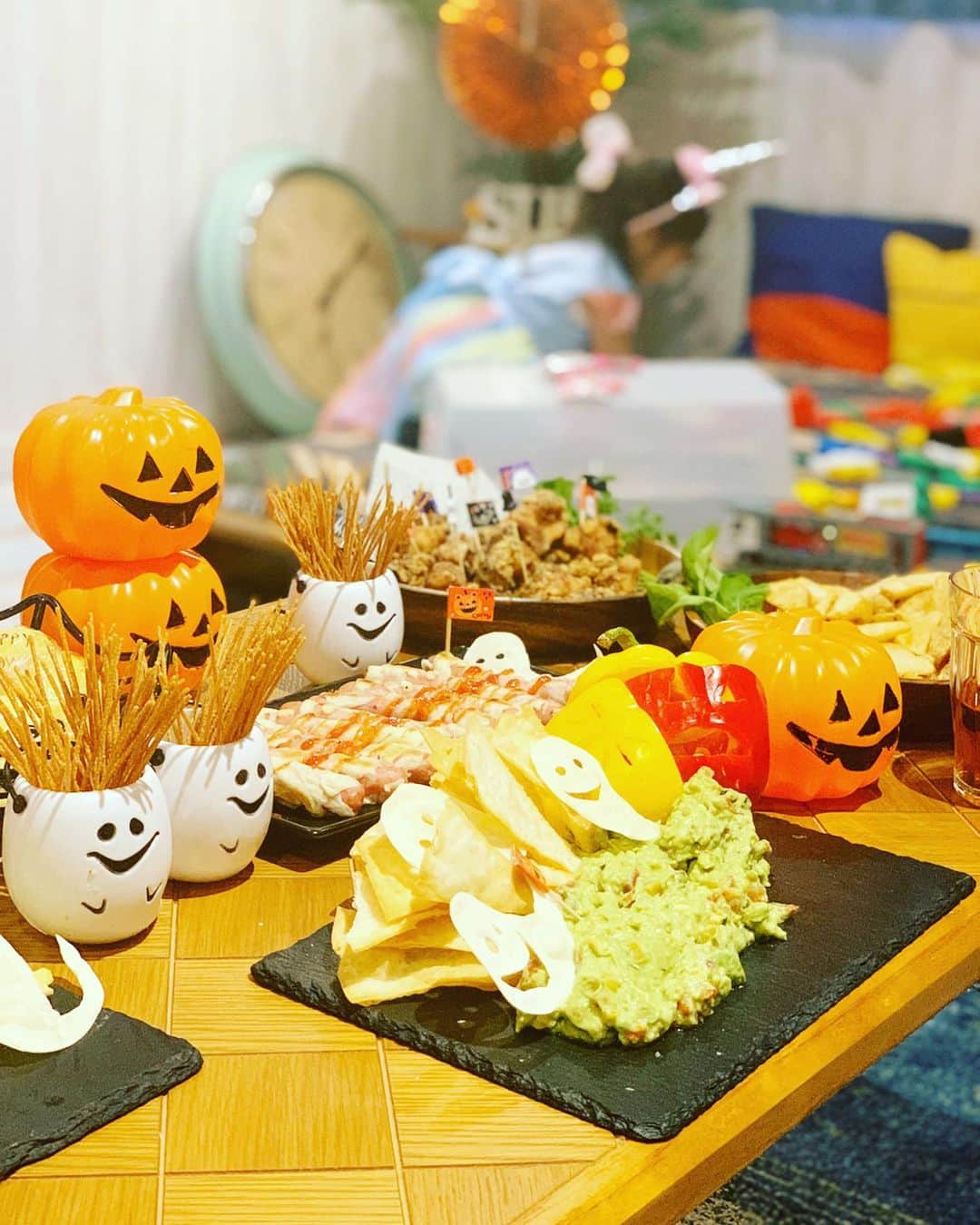 板橋瑠美さんのインスタグラム写真 - (板橋瑠美Instagram)「Halloween party♡﻿ ﻿ みんなでワイワイHalloweenパーティー💓﻿ ﻿ ﻿ Food﻿ @labgarage﻿ ﻿ Cake🎂﻿ @juli_sasa」10月22日 16時39分 - rumi_official_0616