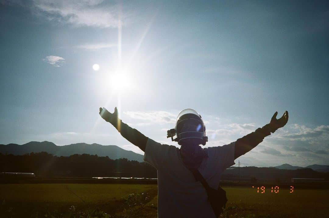 ホン・ジョンヒョンさんのインスタグラム写真 - (ホン・ジョンヒョンInstagram)「자유롭게~」10月22日 17時19分 - hjonghyun