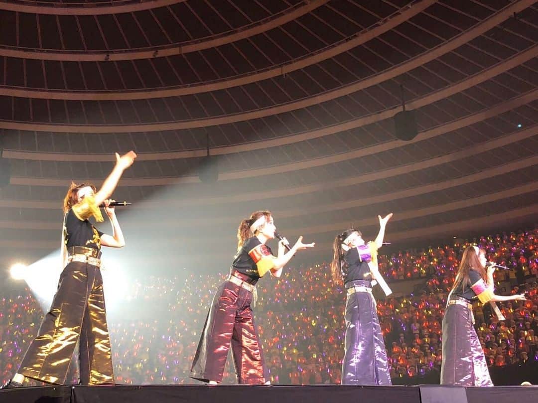 高城れにさんのインスタグラム写真 - (高城れにInstagram)「そして今日！ AEイベントin大阪城ホール 4年ぶりの男祭り〜！！！！ 熱かったね！！！！ ももいろクローバー男はいかがでしたでしょうか？w とにかくみんなの熱気が伝わりました😊 その優しくて強い男らしさでこれからも私達を応援してね🥰 らぶ〜！！！！ みんなありがとう😄 #AEイベント #大阪城　#男祭り」10月22日 17時24分 - takagireni_official