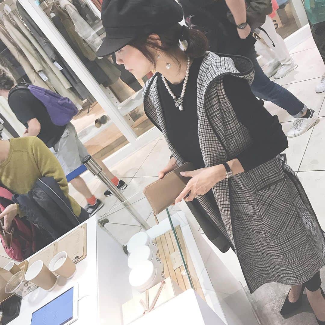 木本泉さんのインスタグラム写真 - (木本泉Instagram)「-﻿ 京都﻿ ﻿ 姪っ子とお出かけ🥤﻿ ﻿ 小籠包が食べたいと言われたけど笑﻿ おやつに小籠包て、、、笑﻿ 時間がなかったのでテイクアウト🥡﻿ ﻿ #kyoto#京都#アラビカ#河原町」10月22日 17時55分 - izumikimoto