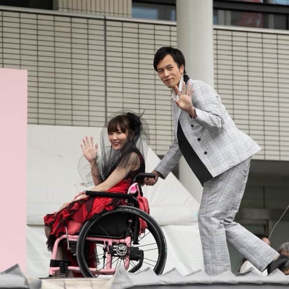 麻生真里さんのインスタグラム写真 - (麻生真里Instagram)「ふくおかカイゴつながるプロジェクト2019でアトリエエスプリローブの綾さんの素敵なドレスを着させていただきました。 #portrait #portraitmood #portrait_star #portraits_ig #portrait_shots #japaneasedress #wheelchairgirl #portrait_universe #disabledfashion #wheelchairgirl  #wheelchairbarbie #best_photogram #wheelchairlife #ポートレートモデル #カメラマンさん募集 #モデル #バリナビ #作品撮りモデル #麻生真里 #福祉アイドル #福祉アイドルユニット #車椅子女子 #車椅子 #車椅子モデル #車椅子タレント #被写体 #ポートレートモデル  #フリーモデル #ポートレート #カメラマンさんと繋がりたい #ふくおかカイゴつながるプロジェクト2019 #ふくおかカイゴつながるプロジェクト」10月22日 18時31分 - mariaso_official