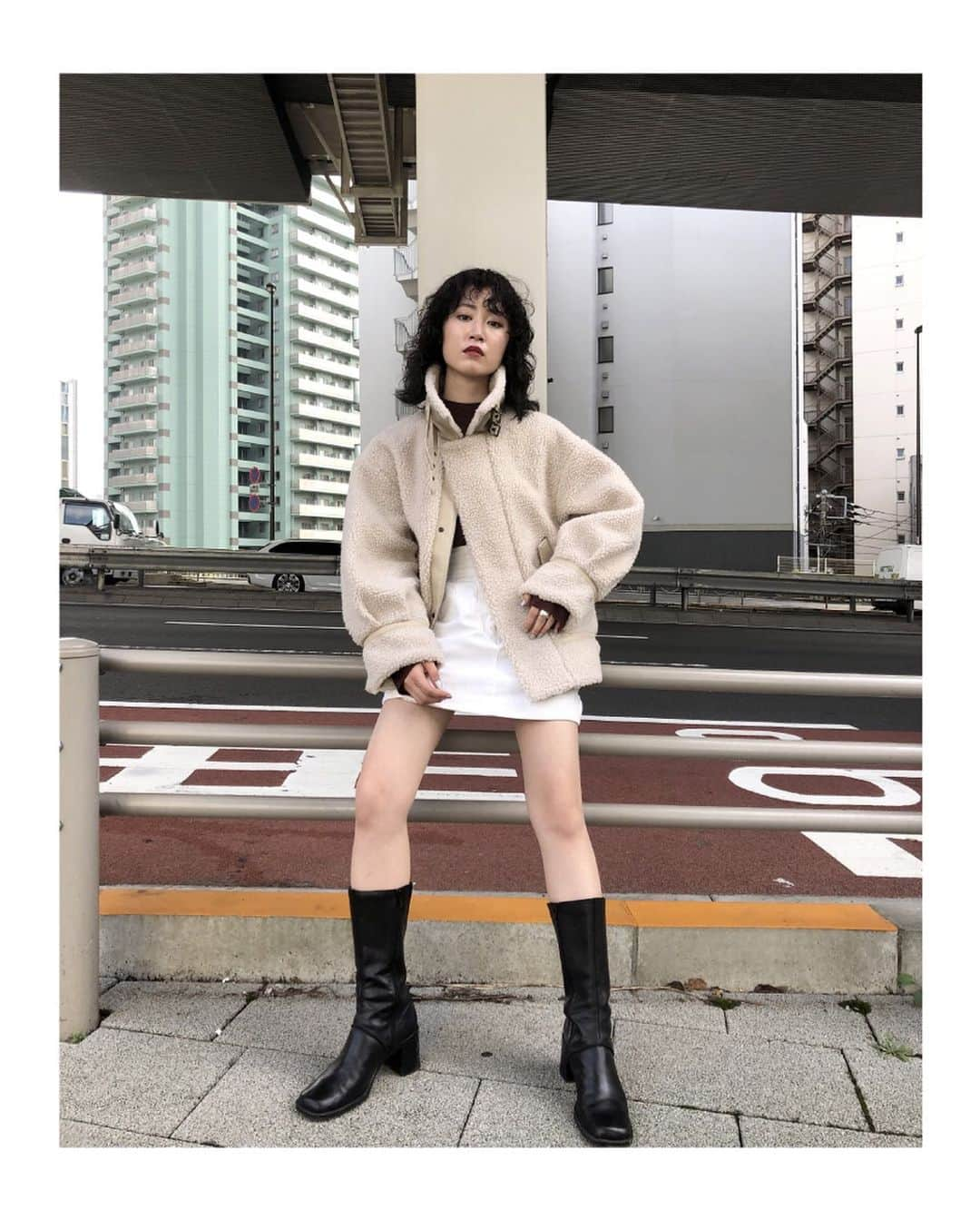 マウジーさんのインスタグラム写真 - (マウジーInstagram)「1 MODEL 3 LOOKS MOUSSY OFFICIAL STAFF @nanako_muramoto ㅤㅤㅤㅤㅤㅤㅤㅤㅤㅤㅤㅤㅤ -WHAT SHE WEARS- jacket/B-3 BOA JACKET bottom/FAUX LEATHER HIGH WAIST PANTS coat/BACK TUCK A LINE COAT #MOUSSY」10月22日 18時31分 - moussyofficial