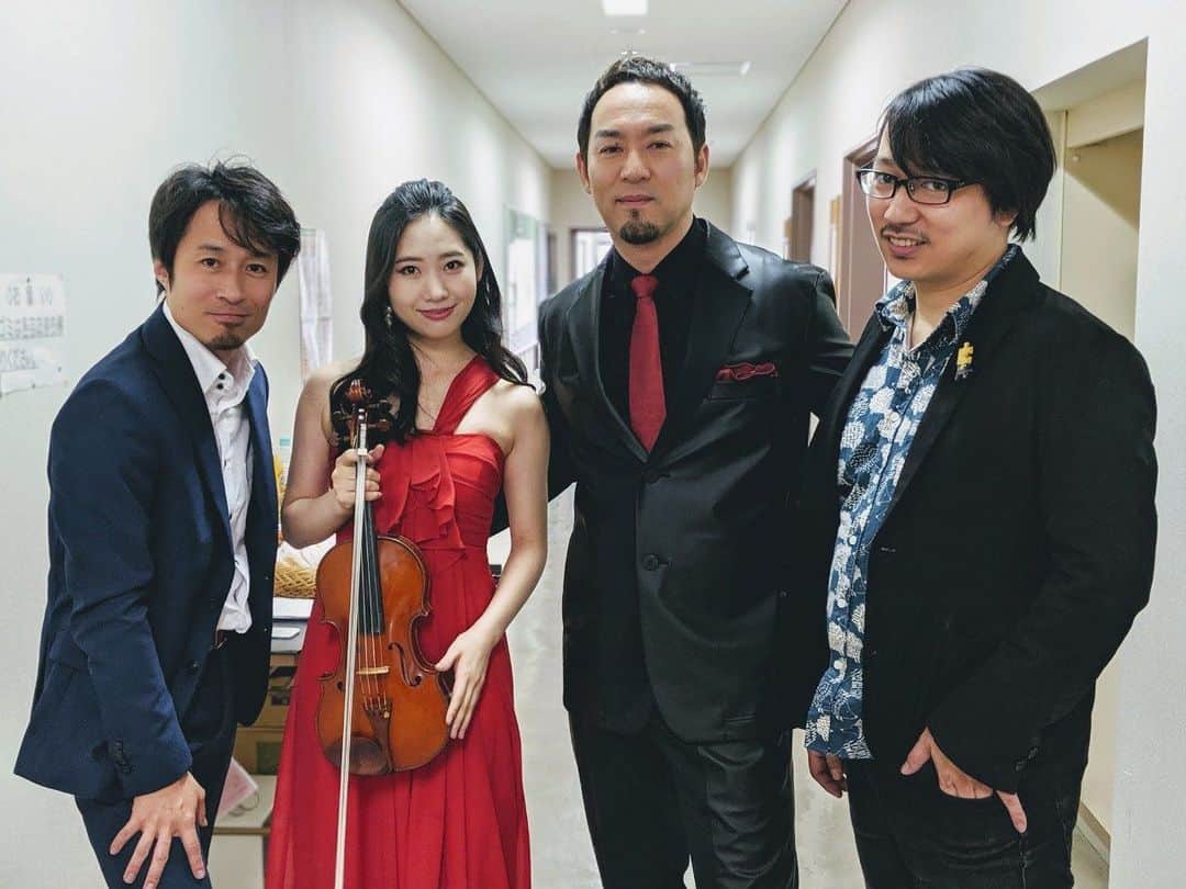 福井晶一さんのインスタグラム写真 - (福井晶一Instagram)「三重「Autumn  Premium Concert 2019」無事に終演しました！ 主催のみえ小町projectの皆様、お越しくださいましたお客様、本当にありがとうございました。  子供たちとのコラボもうまくいって良かった！ みんな大きな声を出してよく頑張りました。  お客様にも楽しんで頂けたようで良かったです。 またぜひ三重に呼んでくださいね！  #三重コンサート #autumnpremiumconcert2019 #川越町あいあいホール #福井晶一  #山本佳祐 #亀井友莉 #北森正樹」10月22日 19時35分 - shoichi.fukui