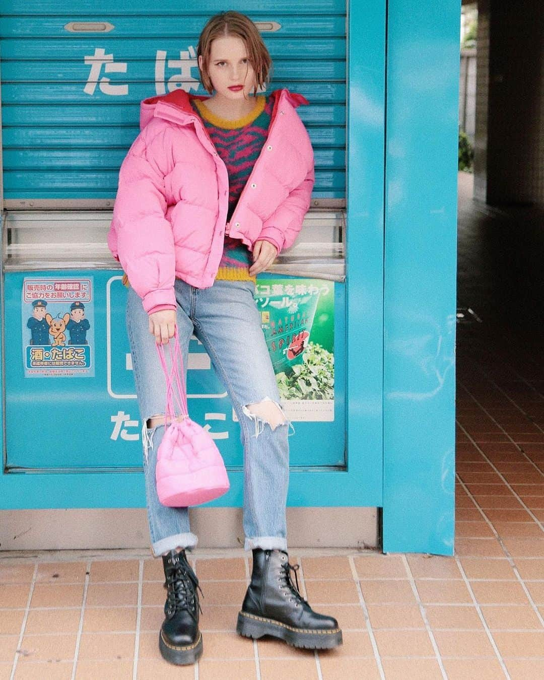 jouetieさんのインスタグラム写真 - (jouetieInstagram)「. 【HOT ITEM】 . #jouetieリバーシブルカラーダウン . ▼outer リバーシブルカラーダウン ¥12,960(tax in) BLK/PNK/ORG/YEL/LVD WEB限定 BGE/MIX . ▼tops パターンモヘアライクニット ¥11,880(tax in) RED/PNK/YEL/PPL . @jouetie_official TOPページURLからチェック✔️ 商品詳細は画像をタップ🛒📌 . #jouetie #jouetie2019aw #jouetie_ootd #fashion #autumn #street #mixstyle #ジュエティ」10月22日 22時18分 - jouetie_official