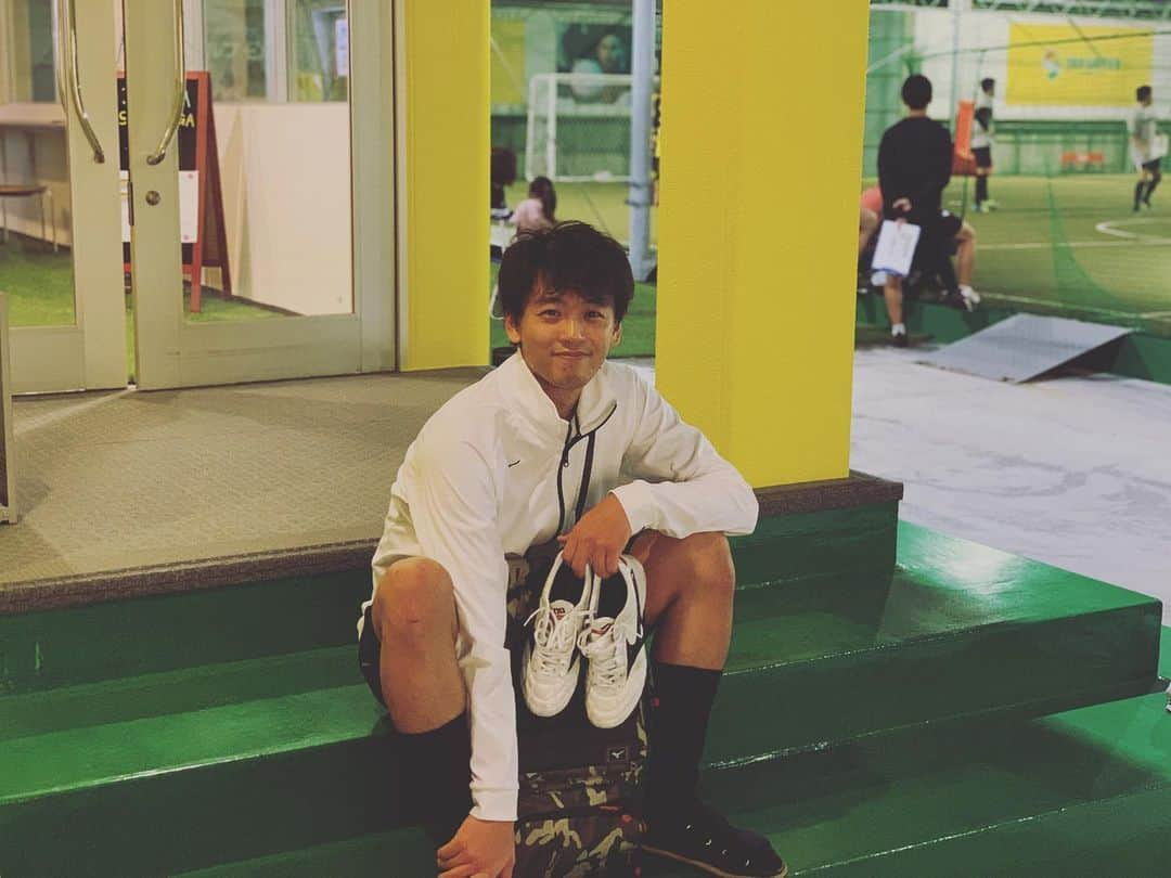 竹内涼真さんのインスタグラム写真 - (竹内涼真Instagram)「Futsal^ ^  フルコートで久々にやりたくなるわ✨^ ^  誰か仲間に入れて✨笑  #ミズノ #ミズノトレーニング #モレリアtf」10月22日 22時35分 - takeuchi_ryoma