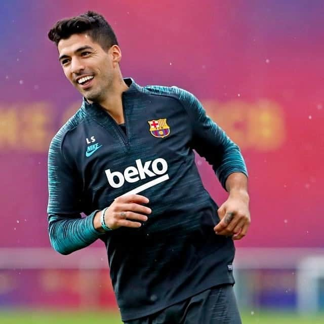 ルイス・アルベルト・スアレスさんのインスタグラム写真 - (ルイス・アルベルト・スアレスInstagram)「Listo para champions mañana 💪💪🔴🔵 • Ready for tomorrow's champions league game 💪💪🔵🔴 • @miguelruizfcb 📸」10月22日 22時47分 - luissuarez9