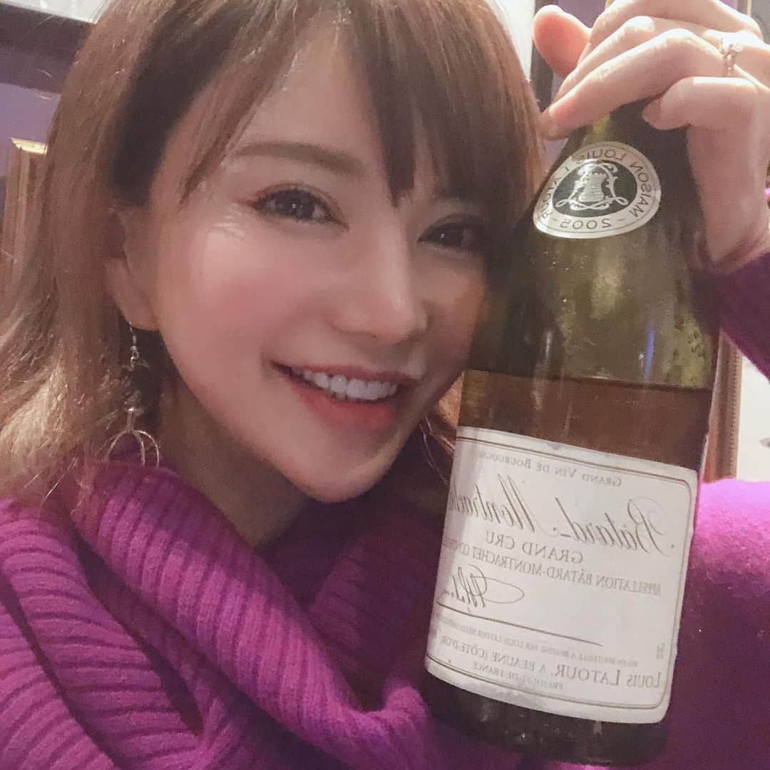 里美ゆりあさんのインスタグラム写真 - (里美ゆりあInstagram)「#モンラッシェ #好き ♥️ #wine」10月23日 0時14分 - satomiyuria