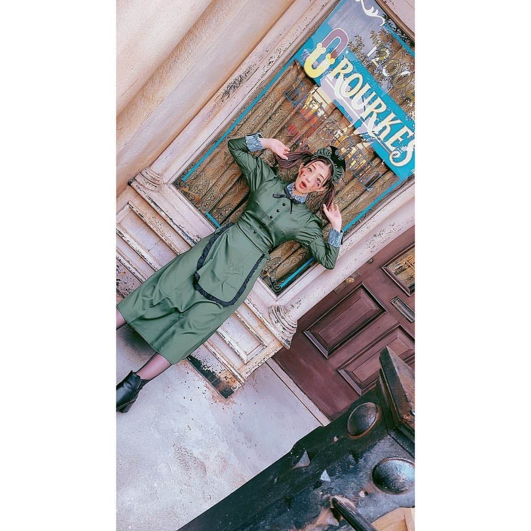 足立梨花さんのインスタグラム写真 - (足立梨花Instagram)「🎃💓✨﻿ ﻿  #ハロウィン #USJ #ユニバ #ユニバーサルスタジオジャパン #コスプレ #メイド #人多すぎて #ゾンビ見られなかった #さみしい」10月23日 0時52分 - adacchee