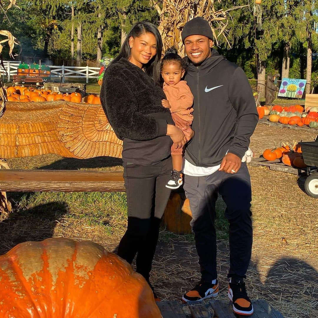 シャネル・イマンのインスタグラム：「Our little Pumpkin @caliclayshepard 🎃」