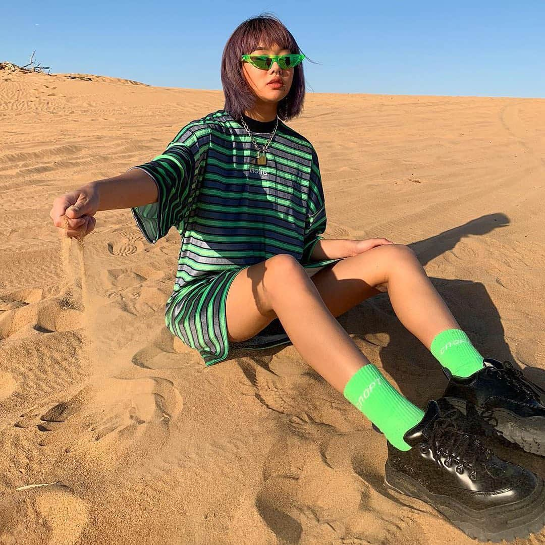 Instagramさんのインスタグラム写真 - (InstagramInstagram)「#DoYouFollow streetwear influencer @alvssa_? When she’s not in her room prepping her next outfit, she’s most likely on the streets of Perth finding the perfect spot for the next photo-op. 📸⁣ ⁣ In our new series #DoYouFollow, we’re diving deep into some of Instagram’s most popular interests and the people who make them awesome. Learn more about Alyssa on IGTV, and check out some more looks from around the globe from the #streetwear community on today’s story. 👟🧢⁣ ⁣ Photos by @alvssa_」10月23日 4時07分 - instagram