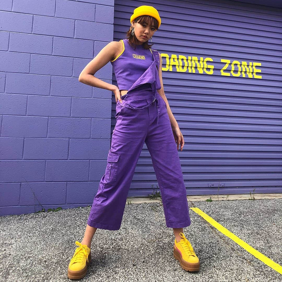 Instagramさんのインスタグラム写真 - (InstagramInstagram)「#DoYouFollow streetwear influencer @alvssa_? When she’s not in her room prepping her next outfit, she’s most likely on the streets of Perth finding the perfect spot for the next photo-op. 📸⁣ ⁣ In our new series #DoYouFollow, we’re diving deep into some of Instagram’s most popular interests and the people who make them awesome. Learn more about Alyssa on IGTV, and check out some more looks from around the globe from the #streetwear community on today’s story. 👟🧢⁣ ⁣ Photos by @alvssa_」10月23日 4時07分 - instagram