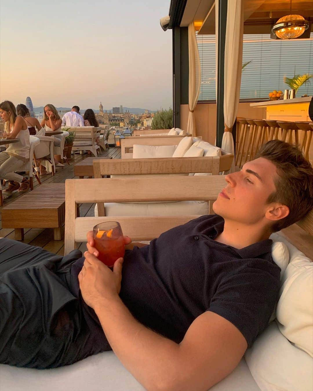 ノーラン・ジェラード・ファンクのインスタグラム：「What would you be drinking?」