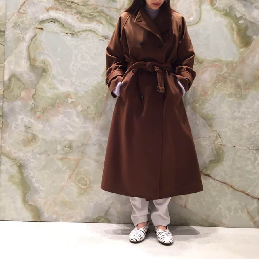 H BEAUTY&YOUTHさんのインスタグラム写真 - (H BEAUTY&YOUTHInstagram)「＜H BEAUTY&YOUTH＞ wool no collar trench ¥70,000-(+tax)  #H_beautyandyouth @h_beautyandyouth  #BEAUTYANDYOUTH #Unitedarrows #alumnae」10月23日 15時33分 - h_beautyandyouth