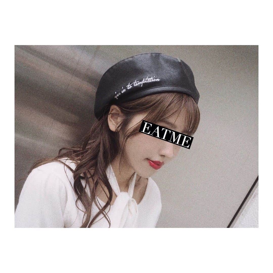 のインスタグラム：「10.23 update... #EATME #OCTOBER #NEW #ITEM #🌹 ベレー帽➡︎10.25発売予定 . TOP画面のURLからEATME WEB  STOREをCHECK💁🏻‍♀️ @eatme_japan . エンブロイダリーベレー帽（ # BERET ） ¥5,000（+tax） COLOR🎨:BLK.MIX . #EATME_CODE #eatmejapan #イートミー #fetishmode #2019aweatme #VINTAGEAFTERNOONTEA #益若つばさ #tsubasamasuwaka #fashion #japan #tokyo #harajuku #osaka #umeda #原宿 #大阪 #梅田エスト #instagood #like4like」