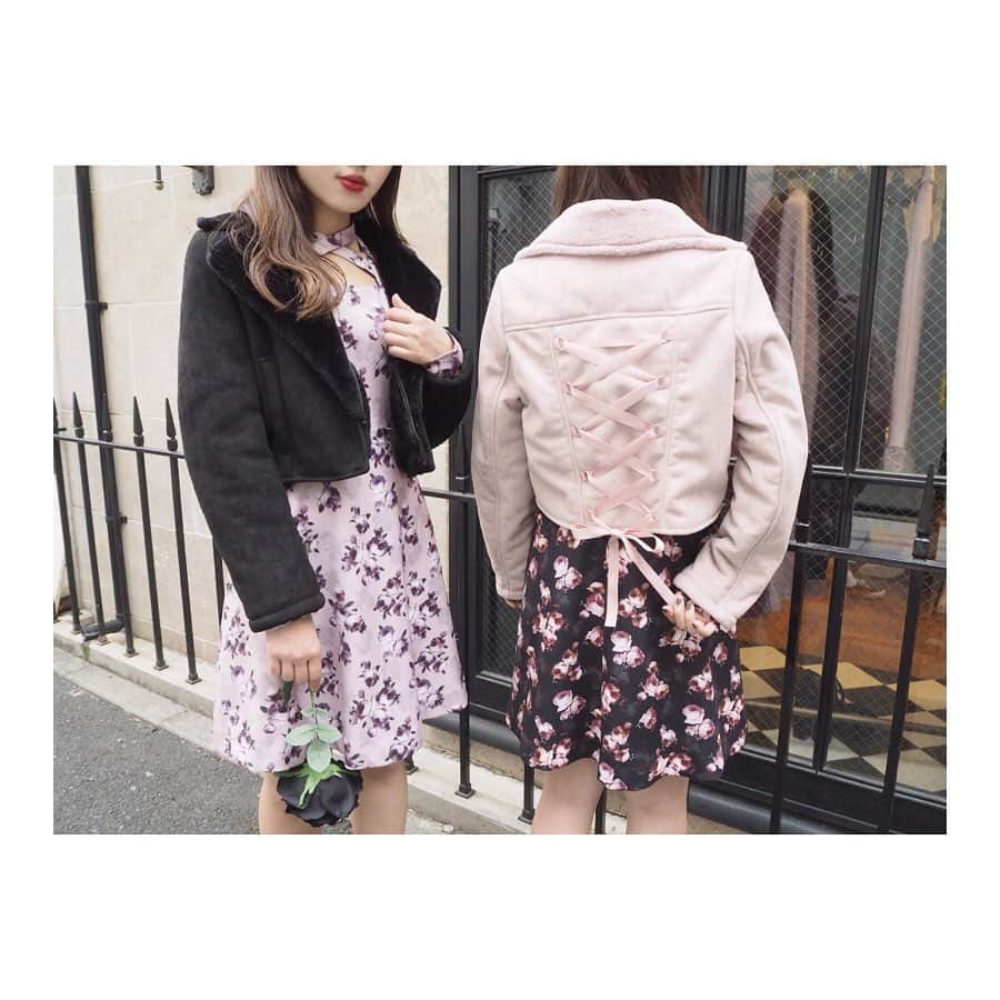 EATMEさんのインスタグラム写真 - (EATMEInstagram)「10.23 update... #EATME #OCTOBER #NEW #ITEM #🌹 ジャケット、ワンピース➡︎10.25発売予定 ソックス➡︎参考商品 . TOP画面のURLからEATME WEB  STOREをCHECK💁🏻‍♀️ @eatme_japan . real rose printワンピース（ #ONEPIECE ） ¥13,000（＋tax） COLOR🎨:PNK.BLK.PPL SIZE📐:S.M . #EATME_LINKCODE #eatmejapan #イートミー #fetishmode #2019aweatme #VINTAGEAFTERNOONTEA #益若つばさ #tsubasamasuwaka #fashion #japan #tokyo #harajuku #osaka #umeda #原宿 #大阪 #梅田エスト #instagood #like4like」10月23日 16時36分 - eatme_japan