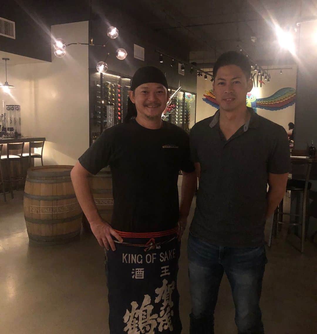 榎下陽大のインスタグラム：「テンピにある日本食レストランのKuka Sushiに行ってきました！ 焼き鳥、1年ぶりくらいに食べた。 美味しすぎた...。 アリゾナへ来られた際には是非^^ 秋季キャンプの準備頑張ります！ アリゾナ秋季キャンプを見にこられるファンの方はいらっしゃるんでしょうか？  #kukasushibar #arizona #tempe #lovefighters」