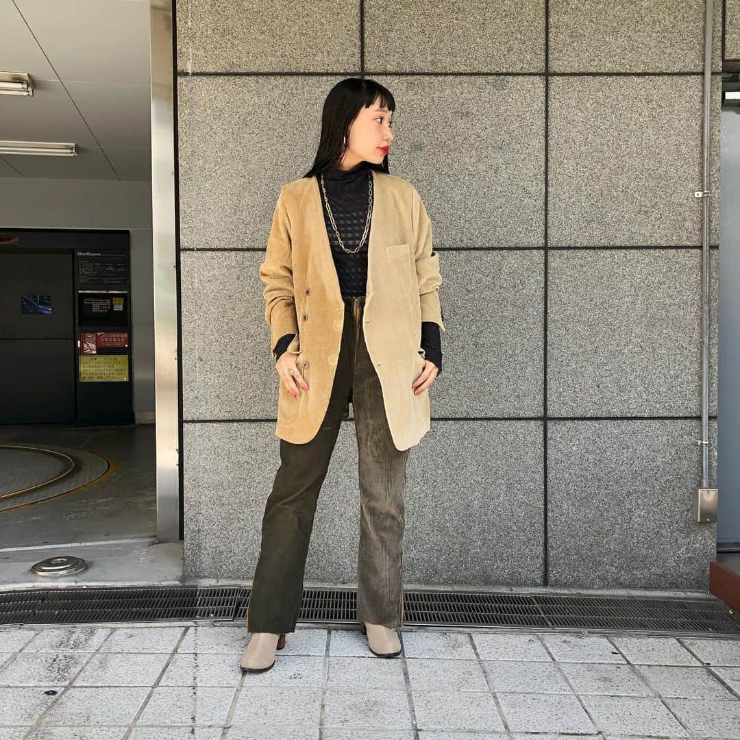 のインスタグラム：「. 🐆【 77 circa × Ray BEAMS】🐆 〜 10/25 release 〜 . . ☎️078-335-2720 #beams#raybeams#beamsboy#19fw#19aw#77circawomens#womensfashion#womensstyle#instafashion#fashion#outfit#ootd#code#kobe#beamskobe#神戸#ビームス#ビームス神戸#レイビームス#ビームスボーイ#ボトムス#ジャケット#ブーツ」
