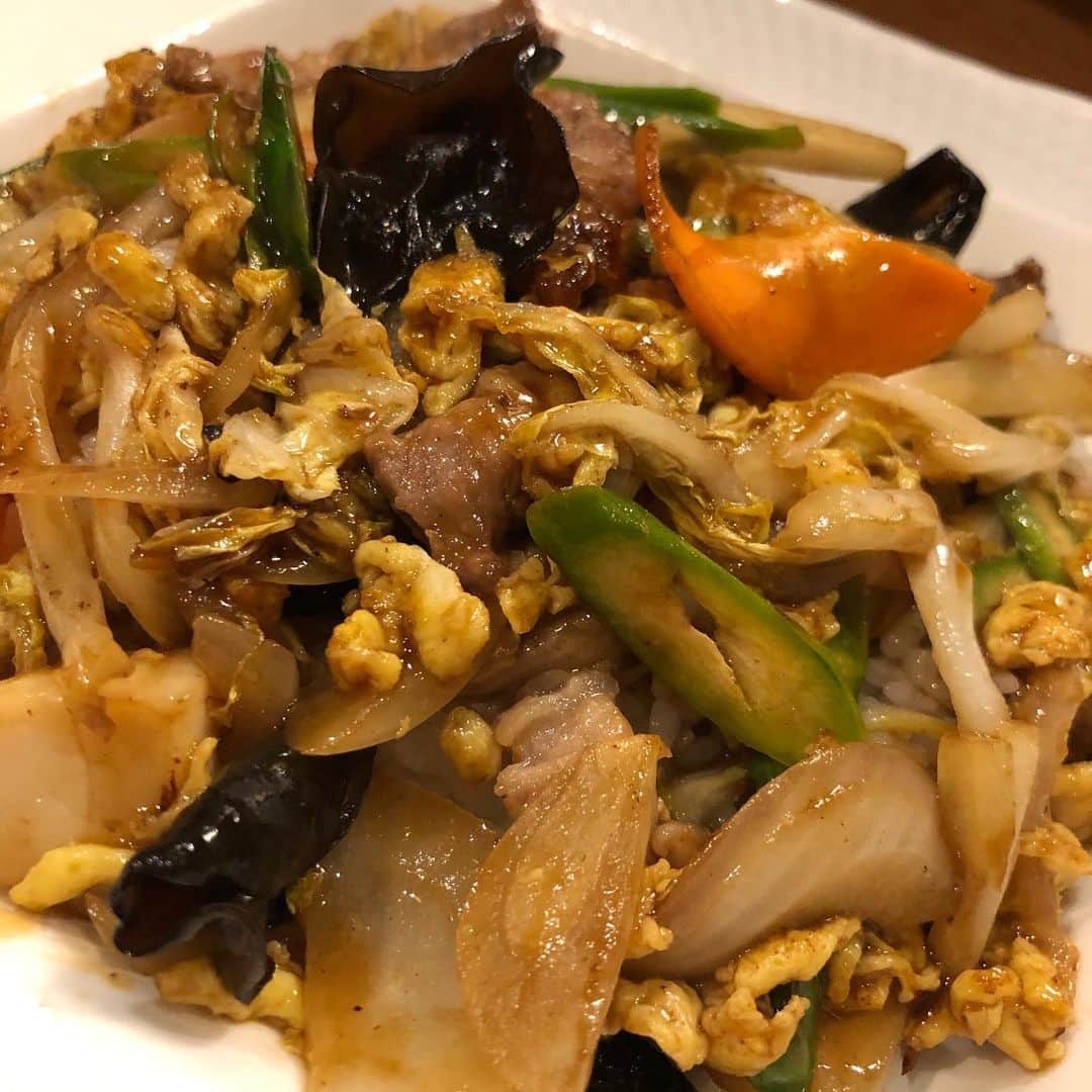 アンジェラ佐藤さんのインスタグラム写真 - (アンジェラ佐藤Instagram)「初めての中華ちらし！  #帯広名物 #帯広B級グルメ #中華ちらし #十勝乃長屋 #和洋彩宴雅楽 #他にも美味しいお料理ご馳走になりました #ヒンナヒンナ」10月23日 12時42分 - angela_satou
