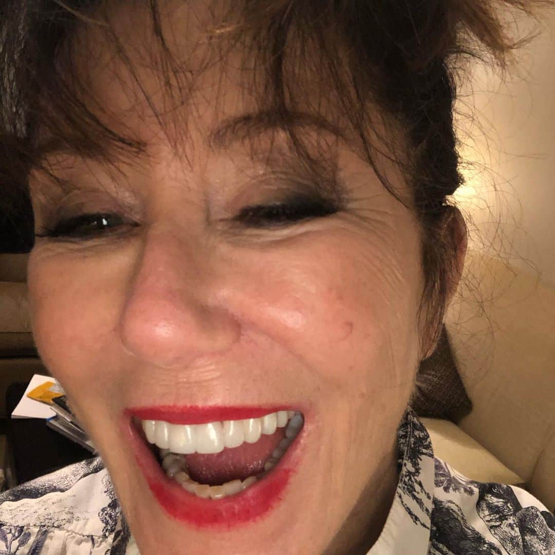 メアリー・マクドネルのインスタグラム：「Never ever ever stop laughing!❤️❤️❤️❤️」