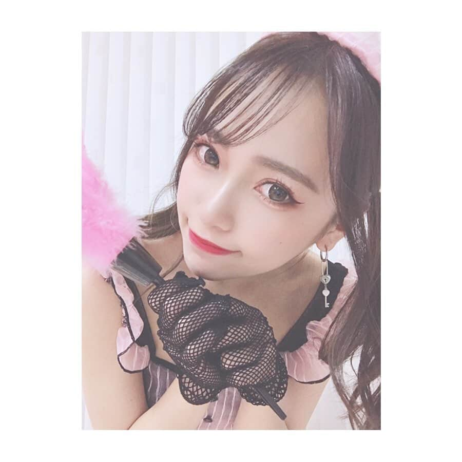 前川琳菜（りなち）さんのインスタグラム写真 - (前川琳菜（りなち）Instagram)「✩‧₊˚ . . お帰りなさいませご主人様〜🥺💖 、、、的な？🤣笑笑 . もうすぐハロウィンだね🎃👻🍭 えちえちメイドさんのコスプレしてみたよ〜💋 . 可愛いコスプレはここから買えますっ😍💕 《 @dress_tika 》 . . #コスプレ #キャバドレス #コスプレはtika #tika #ハロウィンコス #ハロウィン #えちえち #メイド #メイド服」10月23日 13時05分 - rina__maekawa