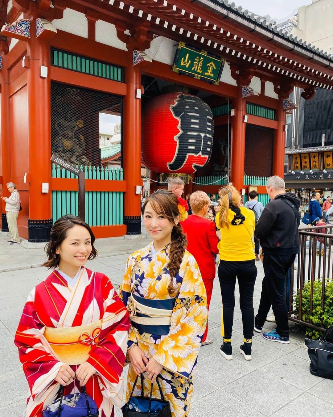 のインスタグラム：「答えは。。。 てらちゃんが、杏バースデーに浅草着物デートを企画してくれたの🥺💕✨ . 今年は浴衣着たいね〜なんて話してたのに着れなかったから。。。と💕✨ . 沢山良い写真ありすぎなので 沢山アップしていきまーす😝 . 素敵なプレゼントありがとぉ🥺💕✨ . @anzu_sayuri . #寺田有希 #teradayuki #浅草 #Asakusa #着物 #kimono #kimonostyle  #杏さゆり #SayuriAnzu」