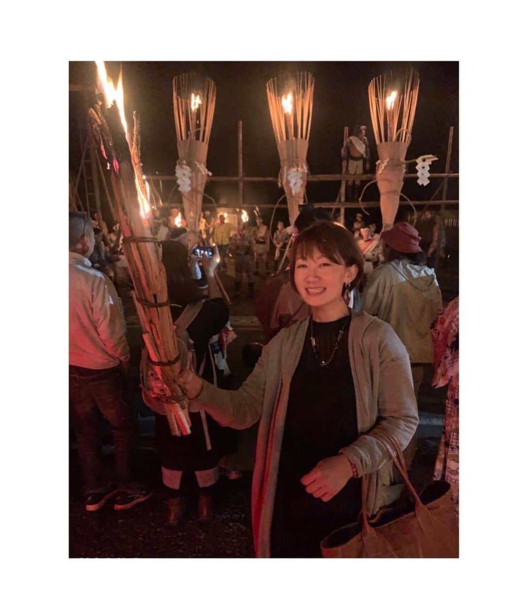 佐野優子さんのインスタグラム写真 - (佐野優子Instagram)「. 鞍馬の火祭り🔥 少々燃えてもいい覚悟で行きました💪🏻 . 迫力満点💯 チョッペンの儀という一見「嘘でしょ🤭」と思ってしまうほどの儀式。 . 京都の三大奇祭の一つだそうです。 . #火祭り#鞍馬の火祭り #鞍馬#チョッペンの儀  #たいまつ」10月23日 14時27分 - yuko12345