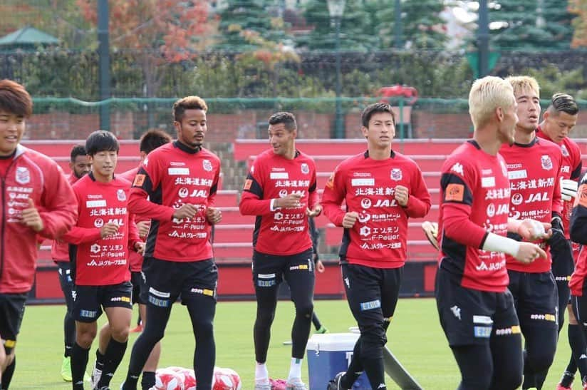 ジェイ・ボスロイドさんのインスタグラム写真 - (ジェイ・ボスロイドInstagram)「Great to be back in training. Biggest game in the clubs history, this week is all about focus and concentrating on the details because that’s what wins you games. Winning trophies puts your name in the history books🙏🏽🙏🏽 #consadole#team#together#win#belief#determination#striveforgreatness#blessed#hardwork#dedication#soccer#football#training#japan#jleague#adidas#adidastokyo」10月23日 14時53分 - jaybothroyd