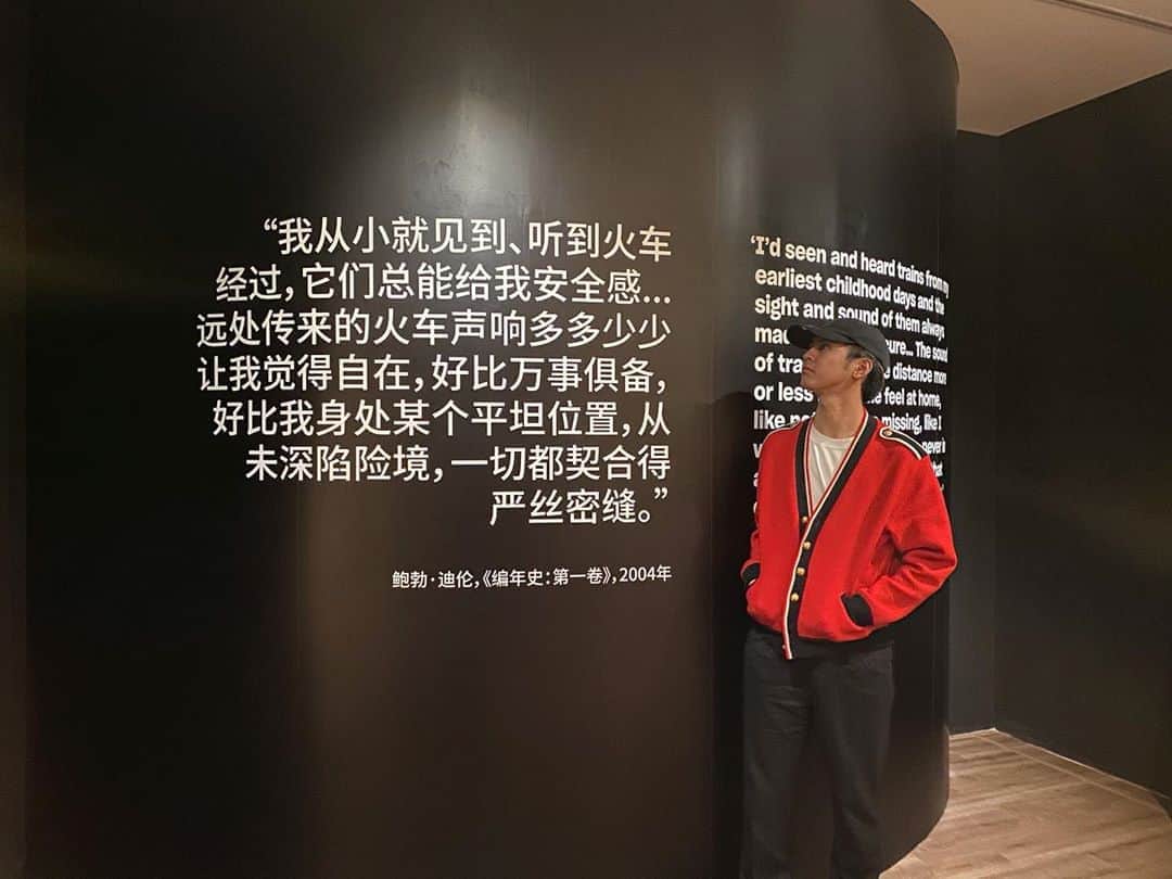 片寄涼太さんのインスタグラム写真 - (片寄涼太Instagram)「Memory of my Shanghai trip👣✨ Bob Dylan: Retrospectrum 🖼🤔 #BobDylan」10月23日 18時17分 - ryota_katayose__official