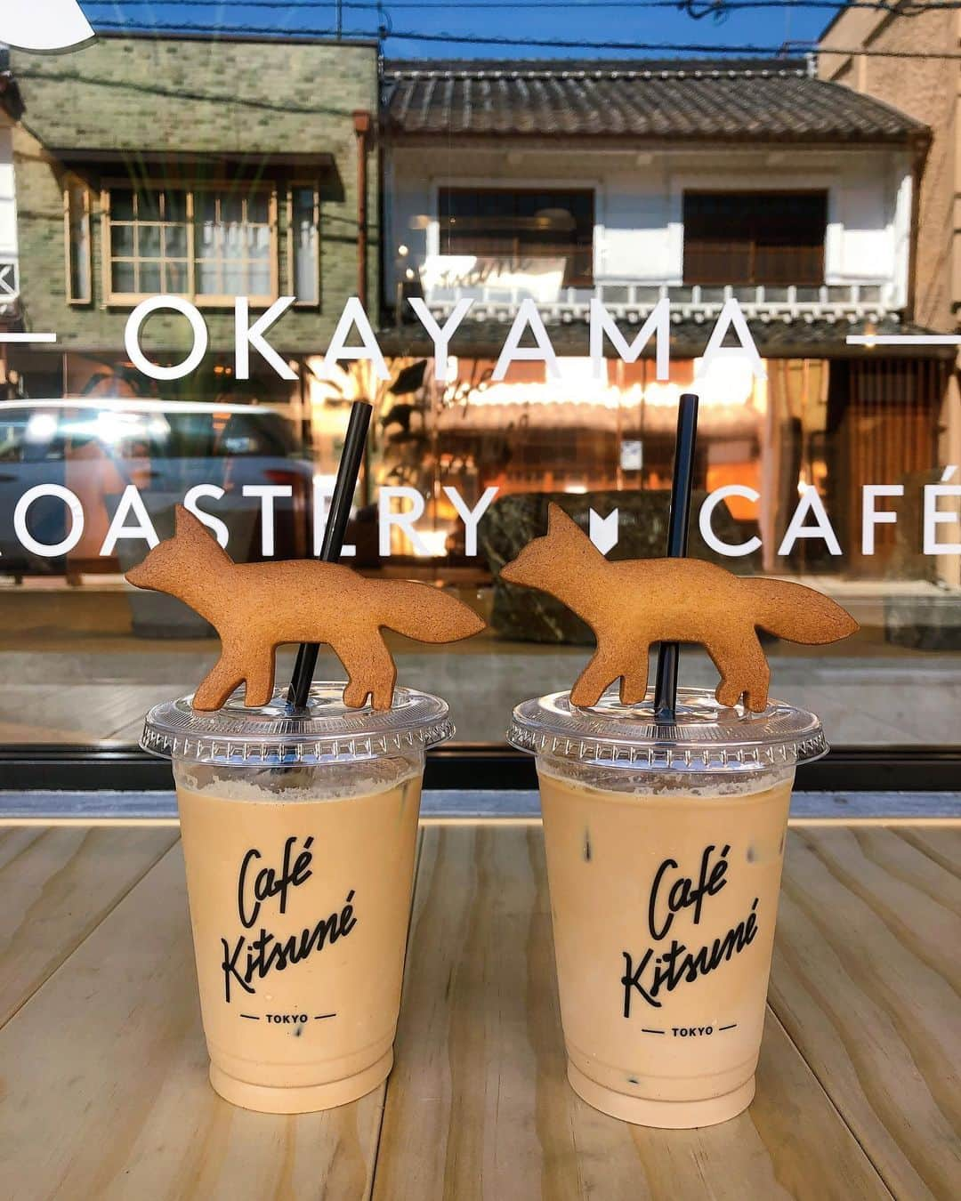 鬼辻麻衣さんのインスタグラム写真 - (鬼辻麻衣Instagram)「🦊🦊🦊 #cafekitsune」10月23日 19時50分 - kitsumai