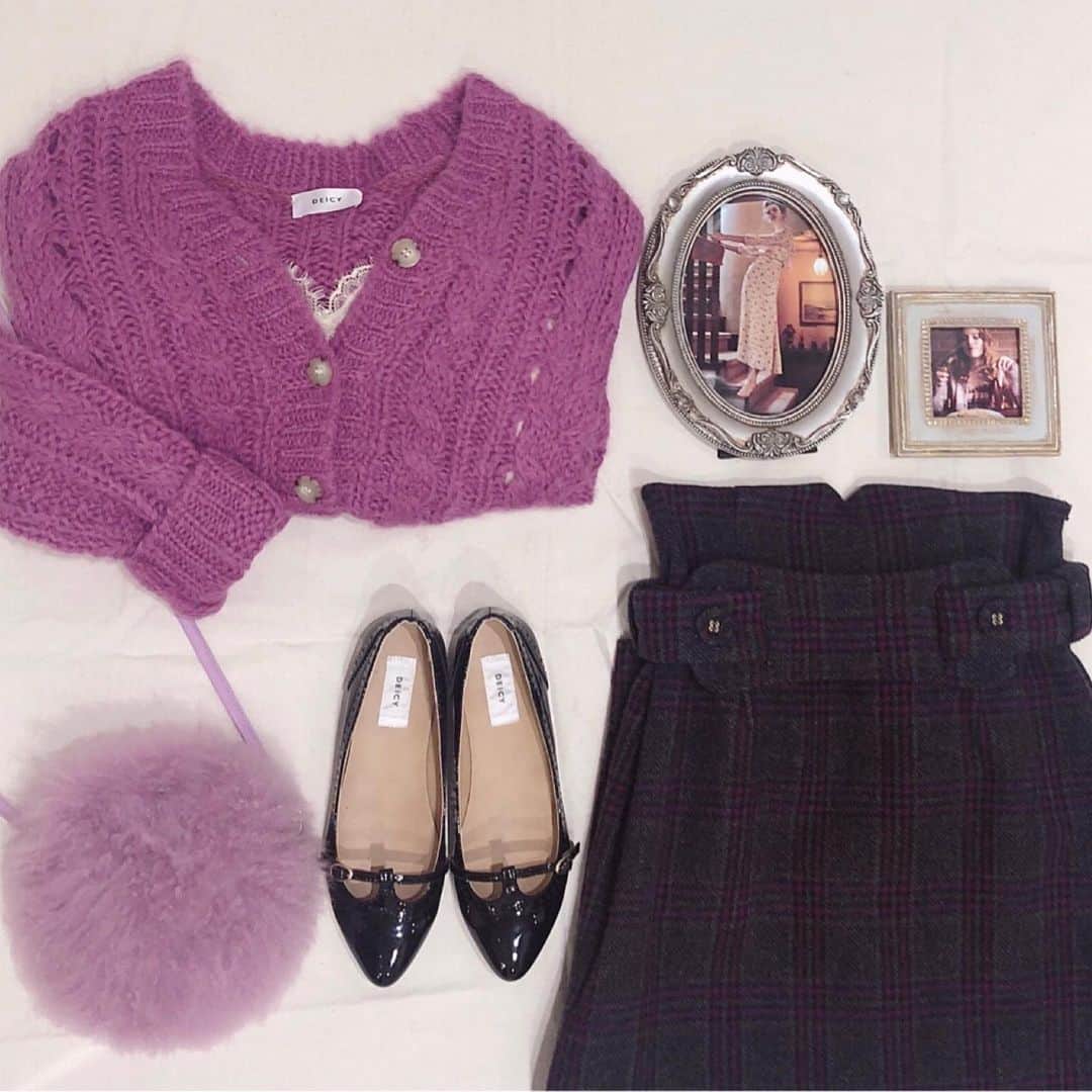 デイシーさんのインスタグラム写真 - (デイシーInstagram)「. パッと目を惹くパープルやピンクのアイテム🍇♡ DEICYでお気に入りを見つけてみませんか？♡ . . . #deicy #mecouture #deicyikebukuro #parco #2019aw #autumn #winter #fashion #shopping  #lavender #purple #pink #black  #knit #skirt #newarrival #デイシー #ミークチュール #パルコ #ラベンダー #パープル #ピンク #ブラック #ニット #タイトスカート #チェック #フラットシューズ #冬服 #新作」10月23日 19時54分 - deicy_official