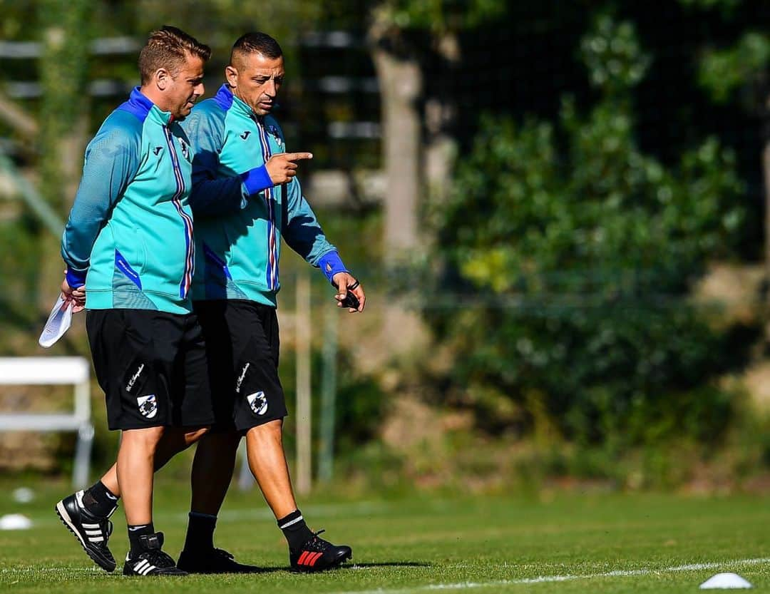 アンジェロ・パロンボさんのインスタグラム写真 - (アンジェロ・パロンボInstagram)「Training 💪🏻⚽️ #friends #sampdoria #genova #forzasamp #ap17 #workhard #training #happyness #lavoro #mister #workout #bogliasco #happy #instagood @simonearveda @spallasergio」10月23日 20時13分 - angelopalombo17