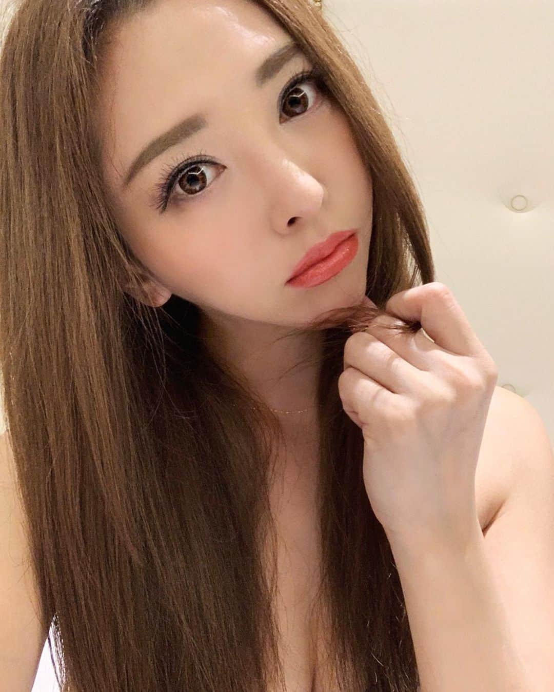 のインスタグラム：「これからベトナムの海辺の街、ホイアンへ🇻🇳﻿ ﻿ ランタンが美しくて幻想的な街らしいからそれは絶対行かないと🤩﻿ ﻿ ﻿ ───────────────────────── ────────────────────────── #ダナン #ダナン旅行　#海外旅行　#danang #sheratongrandpool #sheratongrandanang #sheratongramddananghotel #dananghotel #swim #sea #リゾート　#resort　#ベトナム　#🇻🇳 ﻿ #ホイアン　#hoian  #dechelles 　#海外旅行　#旅行のおすすめ #ランタン　@j__b__p @bijo_navi #ビジョナビ」