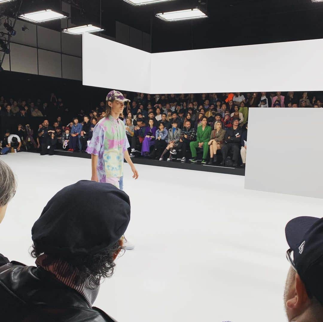 小林 ディスカスさんのインスタグラム写真 - (小林 ディスカスInstagram)「MISTERGENTLEMAN 2020 SPRING SUMMER  @mistergentleman_aoyama  RESPECT！！ @yuichiyoshii  @takeshiosumi  イケてるーっ👱🏾‍♂️💙💙💙🙏🏾 #tokyo #japan #fashion #luxury #mode #street #ファッション #東コレ　#mistergentleman #東京」10月23日 21時22分 - discus_kobayashi
