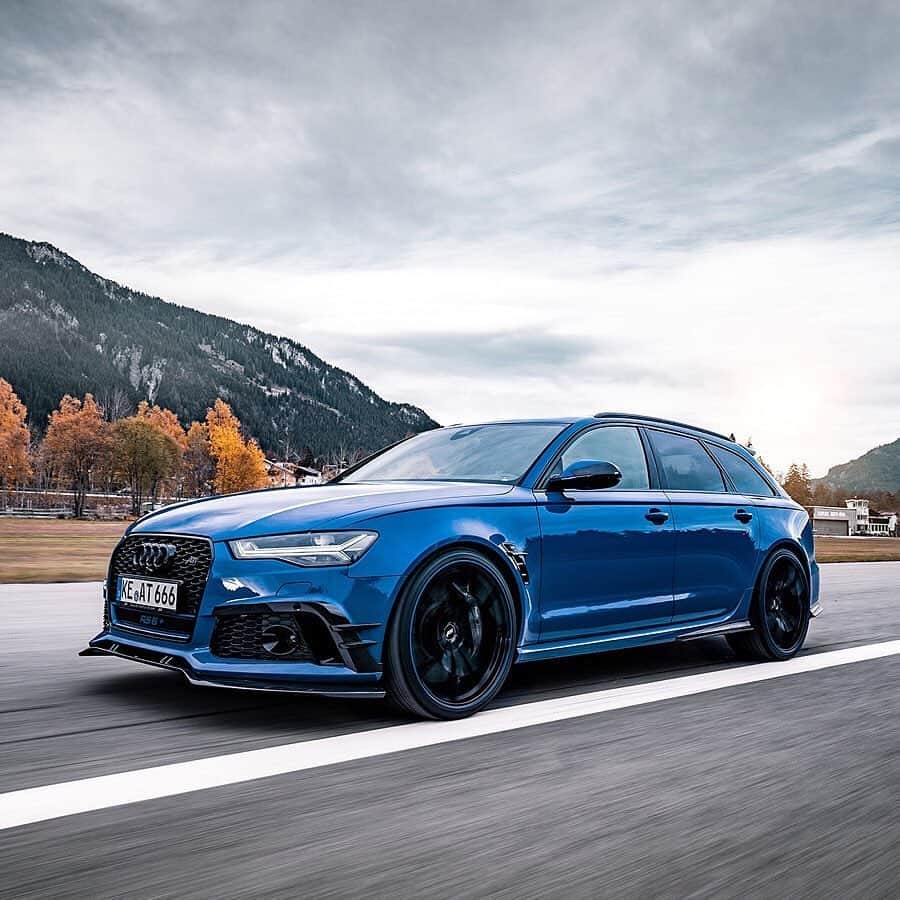 CARLiFESTYLEさんのインスタグラム写真 - (CARLiFESTYLEInstagram)「The ABT RS6+ with 735hp. Yes or No? Photo by @abt_sportsline #carlifestyle #ABT #RS6 #audi」10月23日 22時06分 - carlifestyle