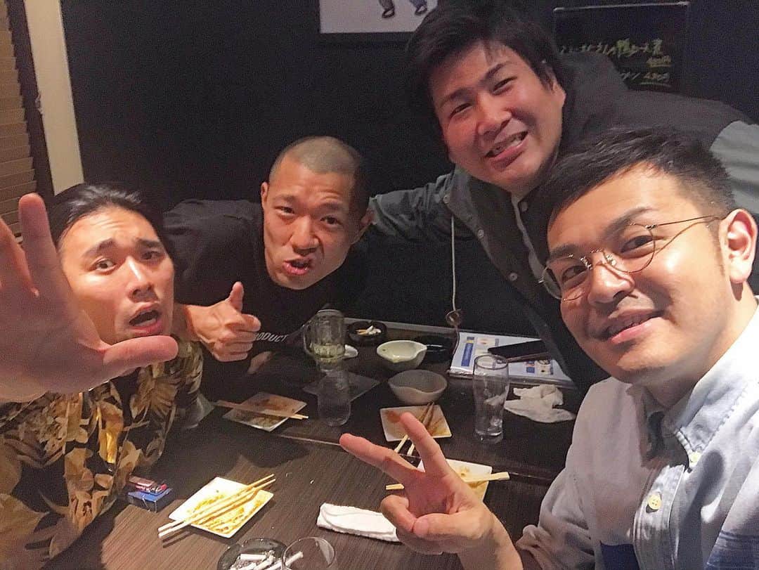 高見雄登のインスタグラム：「ヒガシ逢ウサカイザー！！！ #ビスケットブラザーズ#フースーヤ #ヒガシ逢ウサカ 終わったら汗だくなってました！ #月化粧#マリモッコリ扱い 観に来ていただいてありがとうございました！ 最高に楽しかったので次回またあればぜひ観に来てください！ #ヒガシ逢ウサカイザー フースーヤがお仕事だったので、打ち上げはただの同期の飲み会になりました。」