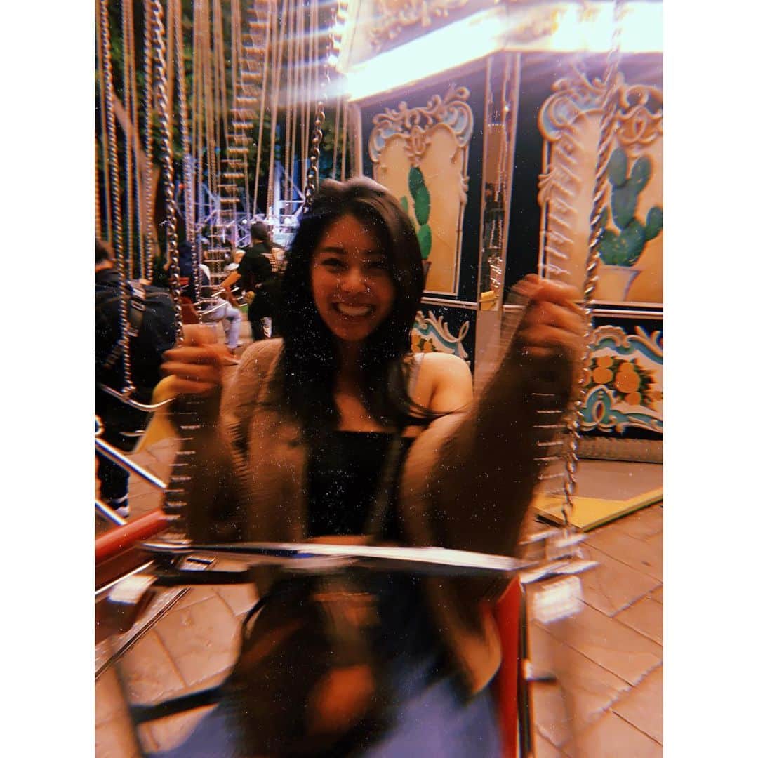 福山智可子のインスタグラム：「@knottsscaryfarm いったことある？ 私は心臓ばくばくでした🎃👻 Half fun and half hate 😭  #knottsberryfarm #nuttsberryfarm #ナッツベリーファーム #リボルブ」