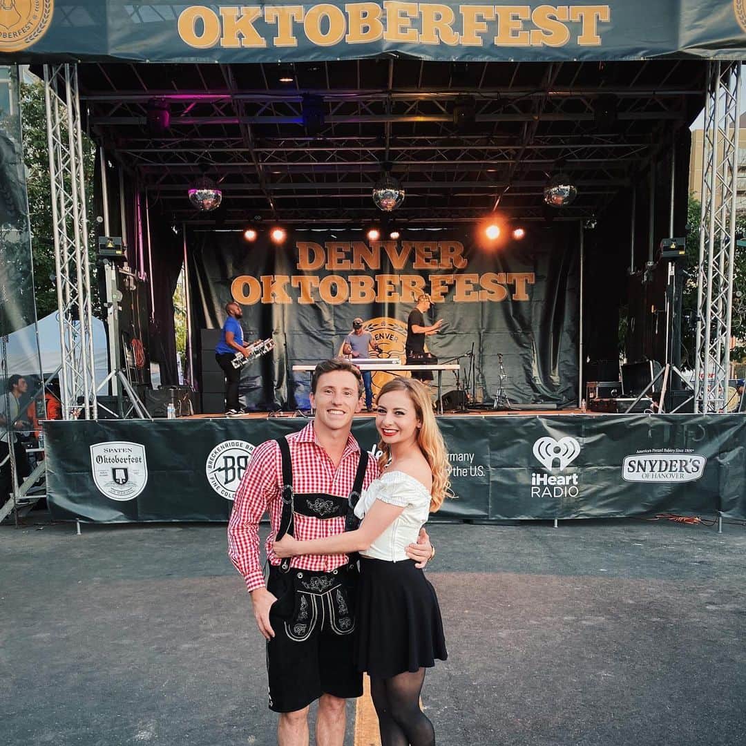 タラ・ケインのインスタグラム：「We may not have won the costume contest, but we are always the most spirited! 🇩🇪 @eddie_penev」