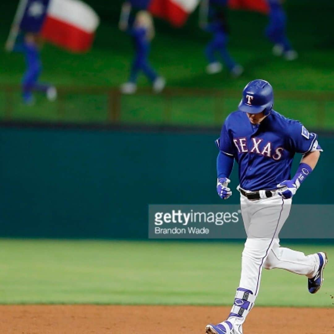 ライアン・ルアのインスタグラム：「Tons of memories at #globelifepark #farewellglp ... A place that was a big part of my career and my family!  Forever grateful to play on that field #rangers #texas #family #joewest」