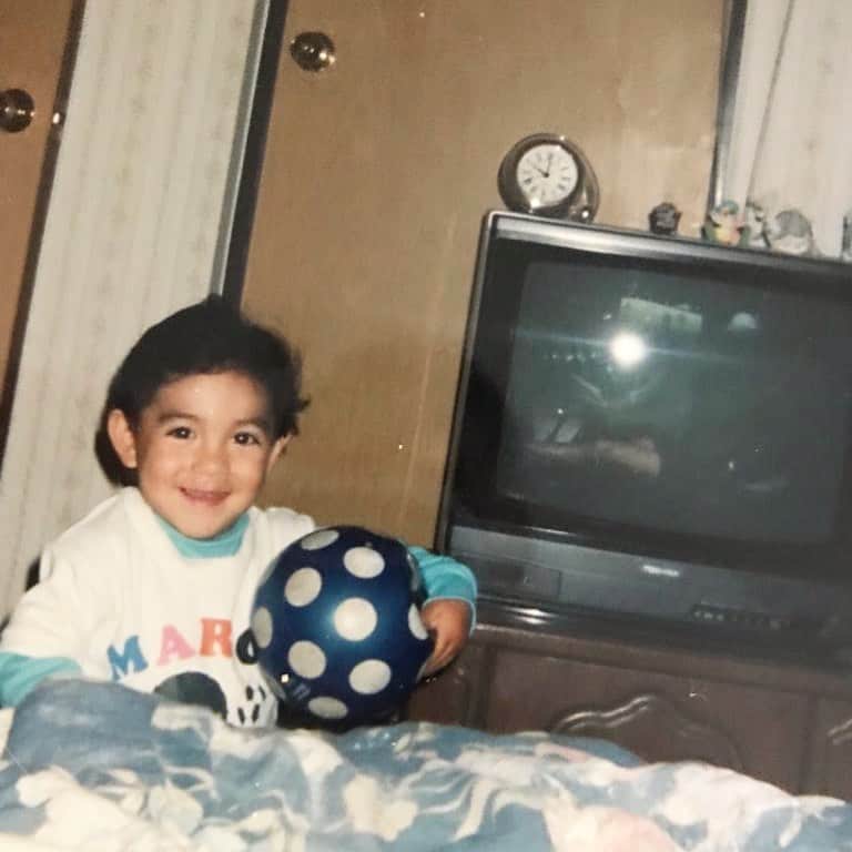 マルコ・ファビアンのインスタグラム：「Siempre abrazando al amor de mi vida. 😍⚽️ Always hugging the love of my life. 😍⚽️ #seanfelices #happiness #soñando #bebesito #10 #lebeglücklich #memories 🤩」