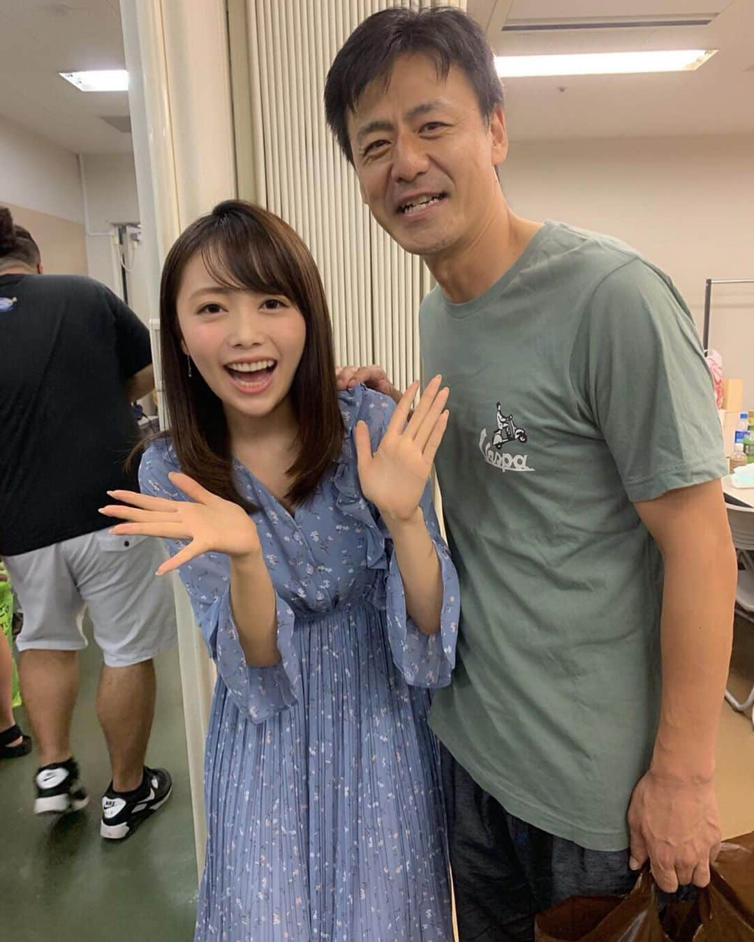 辻満里奈さんのインスタグラム写真 - (辻満里奈Instagram)「⋆ 昨日は九州新喜劇でした✨ ⋆ 人に笑ってもらうのってこんなに嬉しいんですね！ 同時に、笑いの難しさ、繊細さもわかり、芸人さんたちのすごさを改めて実感しました✨ ⋆ 福岡よしもとの皆さんが大好きになった一日。 また出られるといいなぁ😆✨ ⋆ #九州新喜劇 #福岡 #よしもと #寿一実 さん #コンバット満 さん #いっちゃく先生 #高田課長 #ケン坊田中 さん #サカイスト #デンペー さん #マサヨシ さん #メガモッツ #中川どっぺる さん #池内祐介 さん #ぶんぶん丸 #山田直樹 さん #他にもたくさんの芸人さん方のお世話になりました #ありがとうございました #RKB毎日放送 #新人 #アナウンサー #辻満里奈」9月30日 4時56分 - marina__tsuji