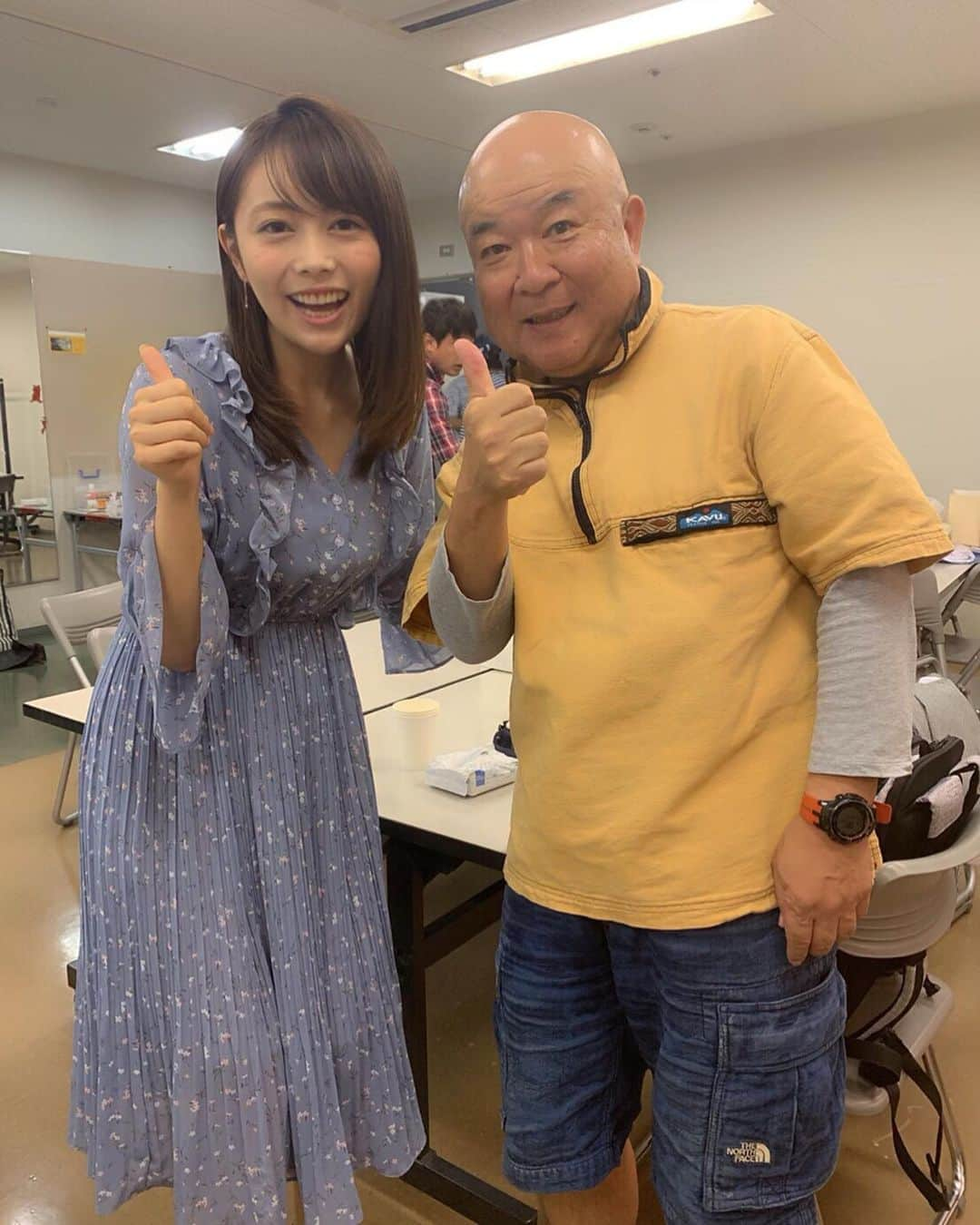 辻満里奈さんのインスタグラム写真 - (辻満里奈Instagram)「⋆ 昨日は九州新喜劇でした✨ ⋆ 人に笑ってもらうのってこんなに嬉しいんですね！ 同時に、笑いの難しさ、繊細さもわかり、芸人さんたちのすごさを改めて実感しました✨ ⋆ 福岡よしもとの皆さんが大好きになった一日。 また出られるといいなぁ😆✨ ⋆ #九州新喜劇 #福岡 #よしもと #寿一実 さん #コンバット満 さん #いっちゃく先生 #高田課長 #ケン坊田中 さん #サカイスト #デンペー さん #マサヨシ さん #メガモッツ #中川どっぺる さん #池内祐介 さん #ぶんぶん丸 #山田直樹 さん #他にもたくさんの芸人さん方のお世話になりました #ありがとうございました #RKB毎日放送 #新人 #アナウンサー #辻満里奈」9月30日 4時56分 - marina__tsuji