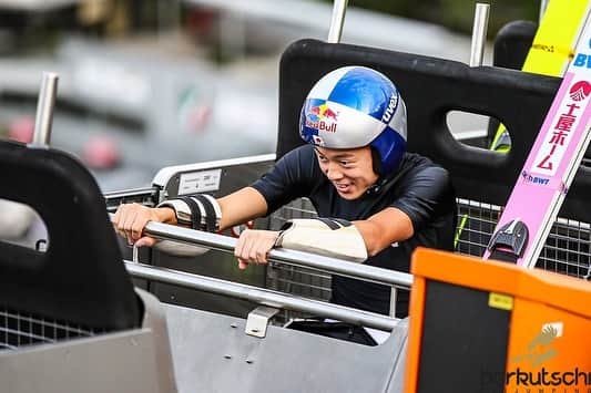小林陵侑のインスタグラム：「Like Rollercoaster #redbull #bwt #土屋ホーム #スキージャンプ #小林陵侑 #ryoyukobayashi」