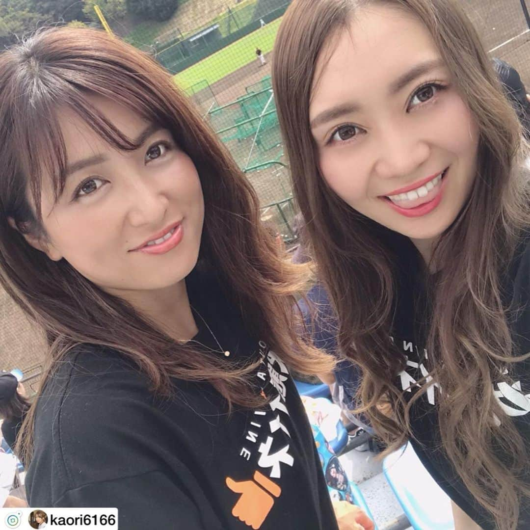 インスタ野球女子【公式アカウント】さんのインスタグラム写真 - (インスタ野球女子【公式アカウント】Instagram)「✩* ジャイアンツ優勝おめでとう㊗️🧡 今日は#ジャイアンツ女子 をご紹介させていただきます♡* ・ #状態イイネ グッズ！ とってもお似合いです🥰🧡 ・ @kaori6166 さん、@aimi06さんのアカウントも是非覗いてみてください✨* ・ インスタ野球女子ではプロ野球を観戦、応援している女性の方をRepostでご紹介させていただいています⚾* ・ みなさんも「#インスタ野球女子」をつけて投稿しよう！ 素敵な野球仲間が見つかるかも、、🙋！* ・ 素敵な投稿はリポストさせていただきます😘* ・ 次回もお楽しみに～～👋👋 ・ #ジャイアンツ#読売ジャイアンツ #ジャイアンツ女子#ジャイアンツファン #野球グッズ#野球観戦 #可愛い#美人#美女#女の子 #ジャイアンツファンと繋がりたい  #野球好きな人と繋がりたい #状態イイネグッズ#オレンジ#ブラック ﻿#優勝#巨人#巨人優勝#リーグ優勝#おめでとう #東京ドーム#後楽園#試合﻿」9月30日 18時47分 - baseball_girl_89