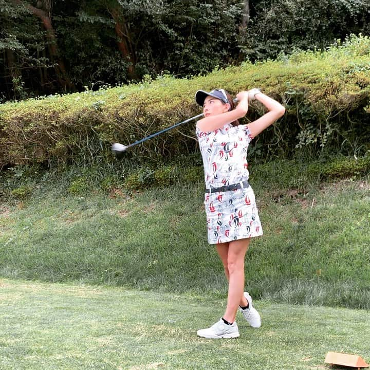 藤田美里のインスタグラム：「. . ありがとうございます。笑  #golf #golfer #ゴルフ #ゴルフ女子」