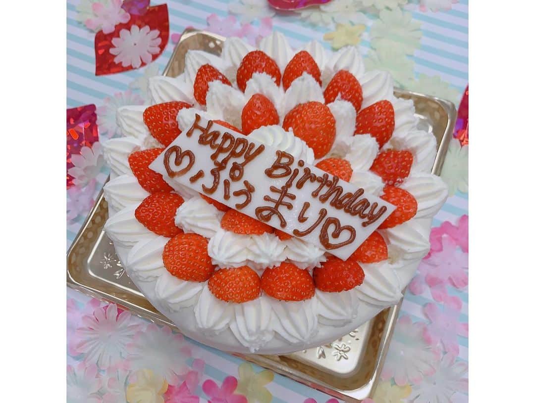 北条佳奈さんのインスタグラム写真 - (北条佳奈Instagram)「オープニングムービーオフショット🥰🌈🎂💕 みんなどんな反応してるのかなってスクリーンの後ろでまりちゃんとドキドキしてたんだよ👭💓 カラフルでポップでハッピーなパーティーの幕開けです😍🎉 #ぷぅまり生誕 #誕生日 #生誕祭 #birthday #birthdayparty #ぷぅまり #bff #tagsforlikes #instalove #followme #👭 #🎉」9月30日 17時44分 - kana_hojyo